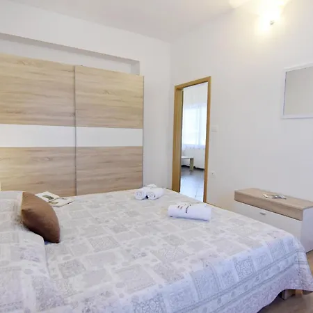 With Parking Space Grupija, Umag - 23568 Savudrija