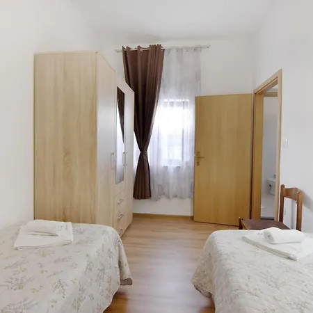 Appartamento With Parking Space Grupija, Umag - 23568 *